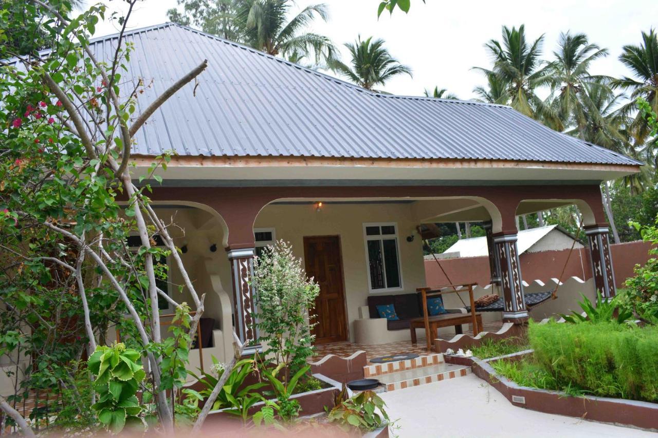 Meremeta Lodge Utende Exterior photo